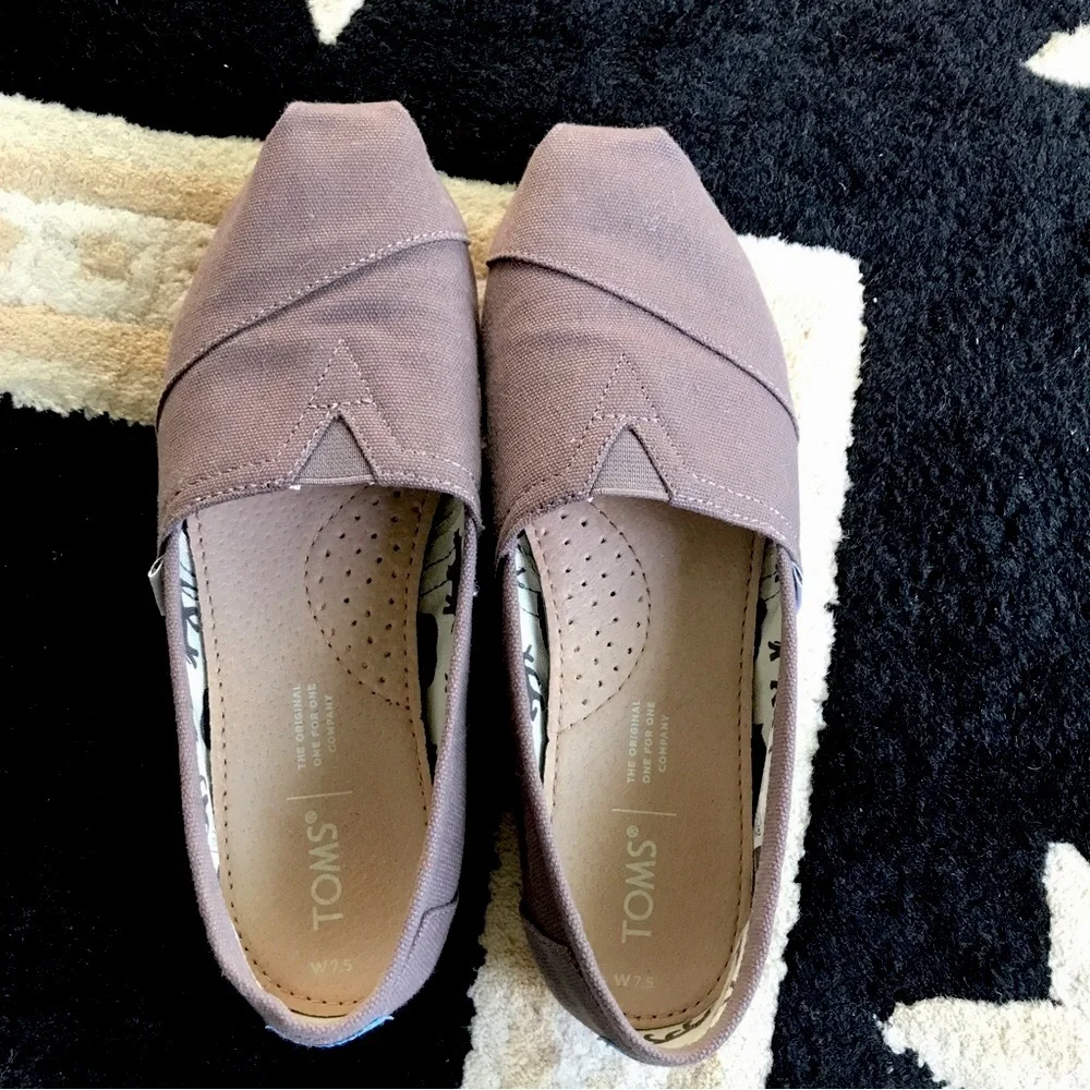 NWOB Women’s Toms Alpargata US 7.5‎ Ash Canvas Discontinued style